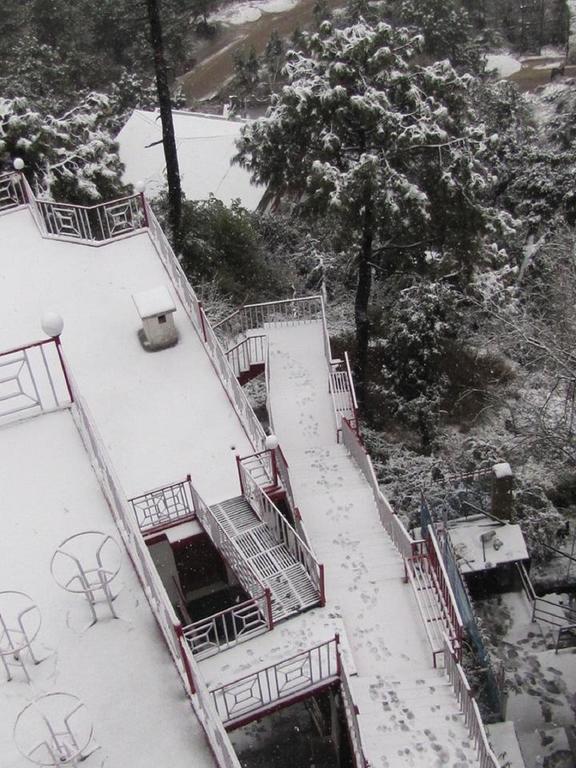 Hotel Deodar Villa Dharamshala Esterno foto