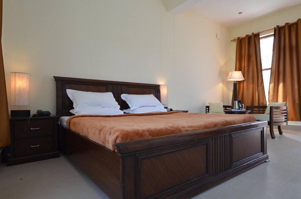 Hotel Deodar Villa Dharamshala Camera foto